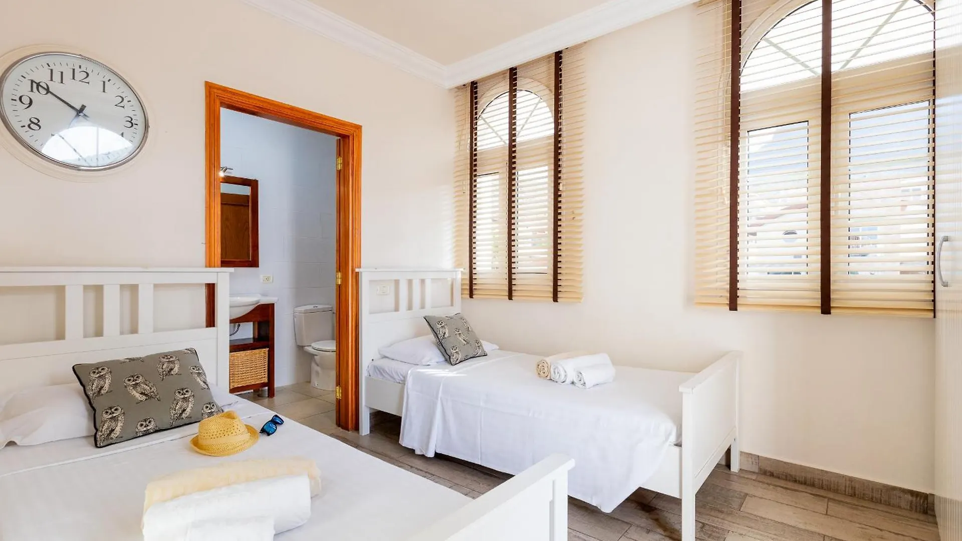 Villa Ocean Palm, Heated Pool! Costa Adeje  0*, Costa Adeje (Tenerife)
